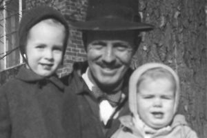 Ted Hobbs with sons Ned and Mike 1943