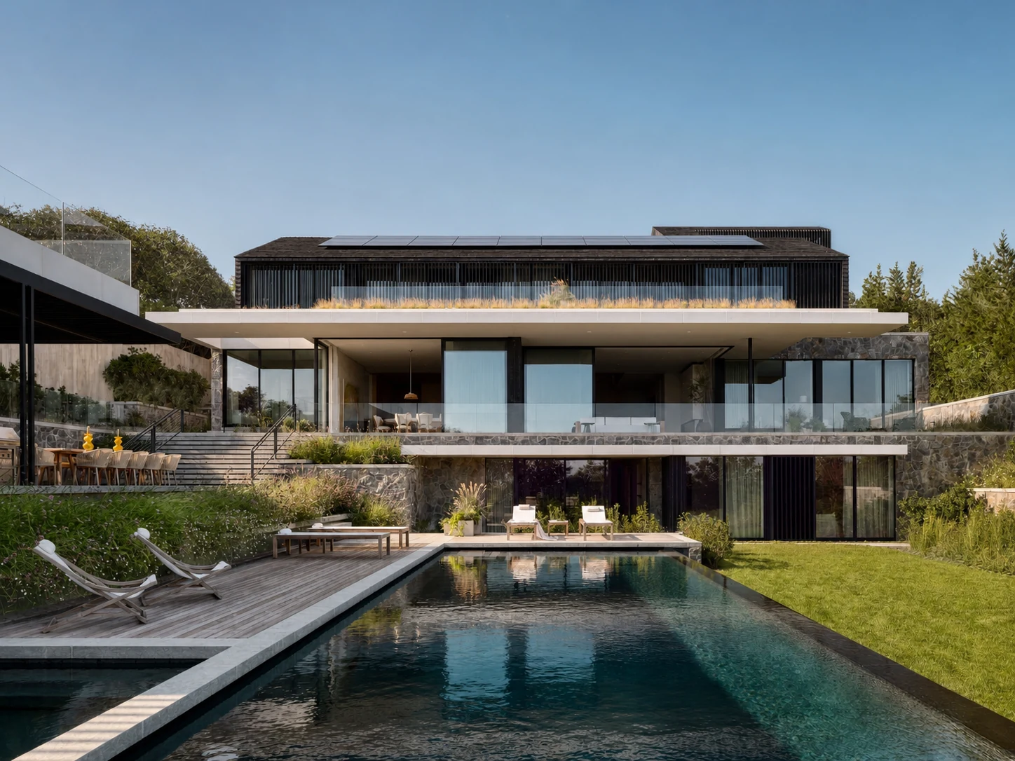 Montauk Cliff House pool and rear facade